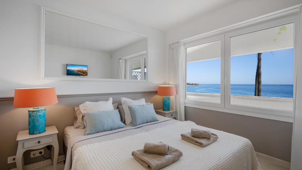 Beach-Line Apartment With 3 Bedrooms In אסטפונה מראה חיצוני תמונה